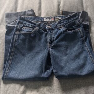 Old Navy Ultra Low Waist Stretch Cropped Jeans, size 6